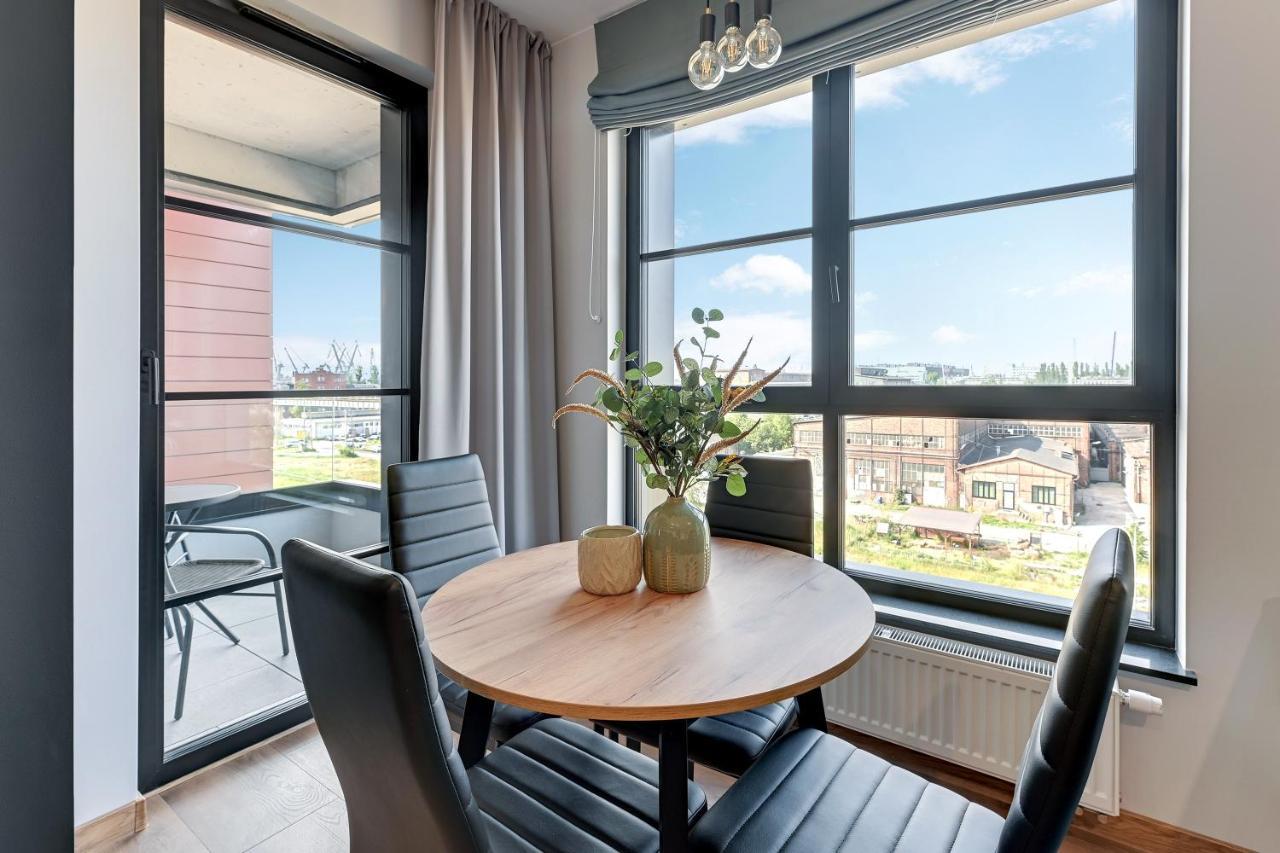Doki Living & Foodhall By Downtown Apartments Gdansk Dış mekan fotoğraf