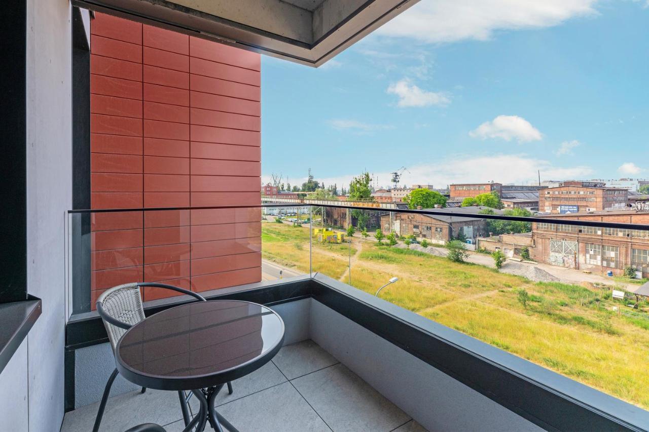 Doki Living & Foodhall By Downtown Apartments Gdansk Dış mekan fotoğraf